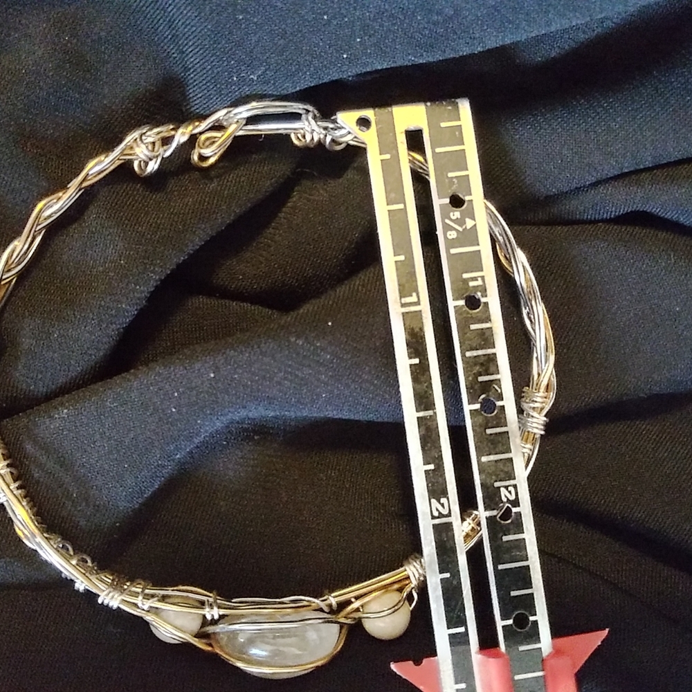 Moonstone bangle bracelet Handcrafted - Picture 2 of 3